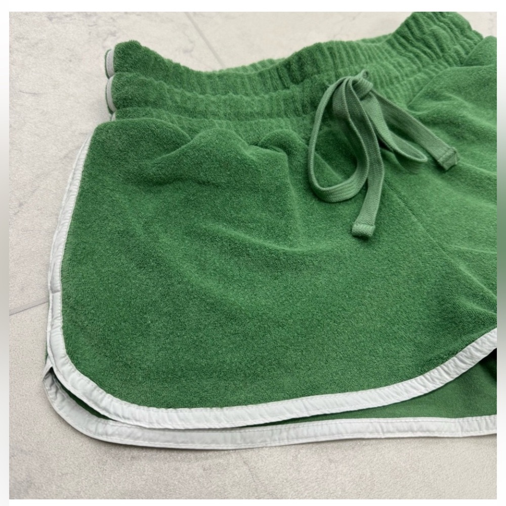 ANTHROPOLOGIE💚NWOT Green Women's Shorts - Picture 3 of 4